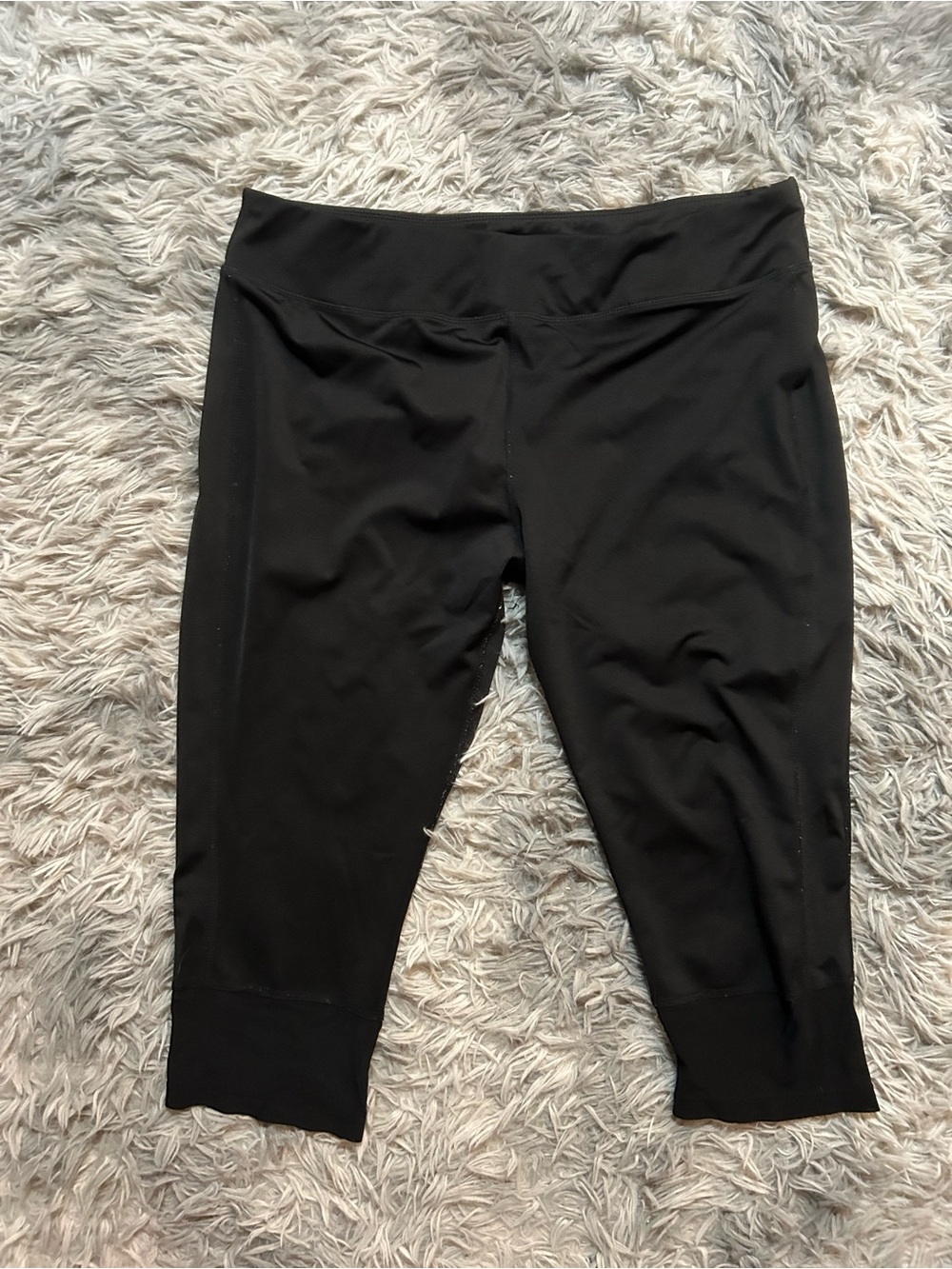 Fila Black Women's Capri Athletic Leggings